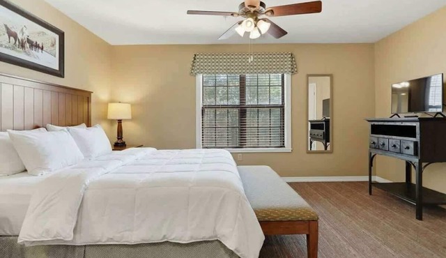 Apple Mountain Resort | Serene 2BR Retreat in Clarkesville