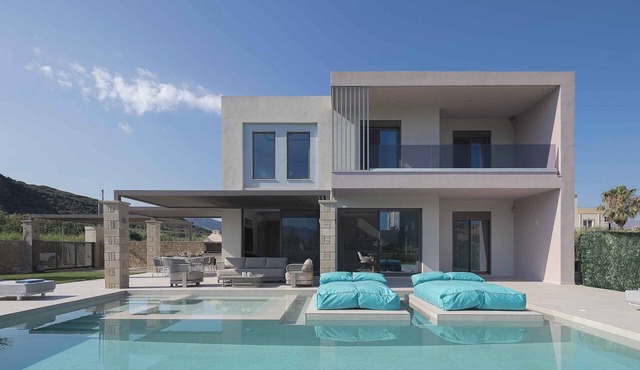 Atriora Luxury Villa | Private Pool & 150m to sea!