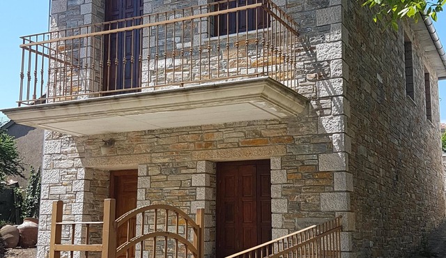 Authentic Greek Stone House | Lafkos, Pelion