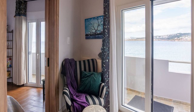 Beachfront 2BR Apartment | Walk to Old Town | Panoramic Sea View