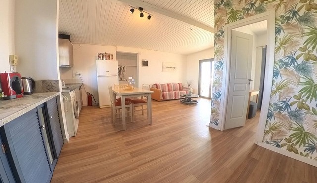 Beachfront/2br/garden/bbq/seaview/quietretreat