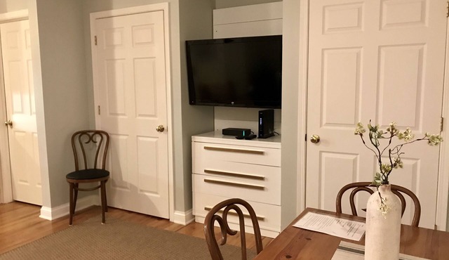 Beautiful, completely Private St. Charles 3 BR 1 1/2 Bath Apt. near Downtown in St. Charles