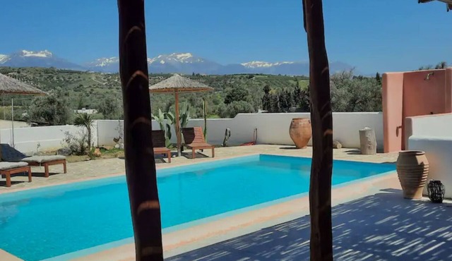 Beautiful luxury villa with private pool in Pitsidia/Matala 5 min from the beach!