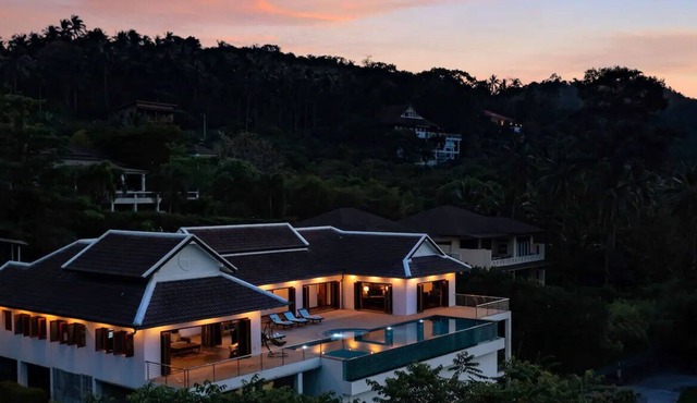 Beautiful Villa With Private Pool For 8 Guest With Sea View in Taling Ngam