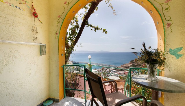 Bed and Breakfast 'Double Room No 104 Sea View' with Sea View, Wi-Fi and Air Conditioning