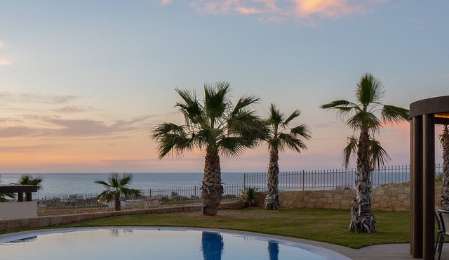 Bliss Villa 4 with private swimming pool