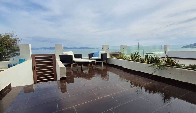 Blue Bay Suites By Comfort Club