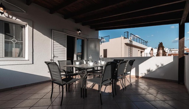 Blue Riviera villas & suites - Alimos 2