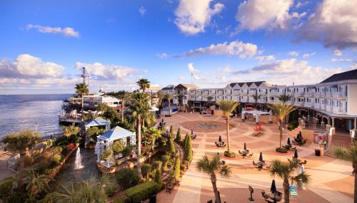 Boardwalk Inn in Kemah