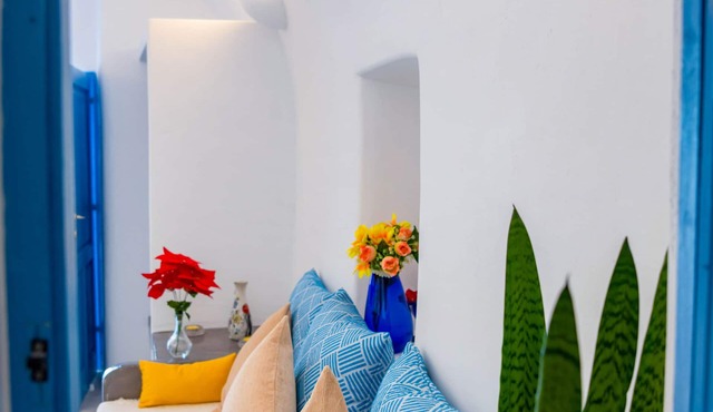 Bonita Santorini Cave: Stay in a Dreamy Cave House in the Heart of Santorini! in Kamari