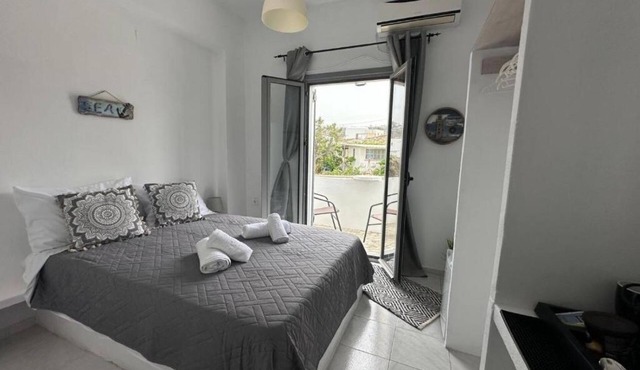 Calypso Heaven : Double Room with Balcony