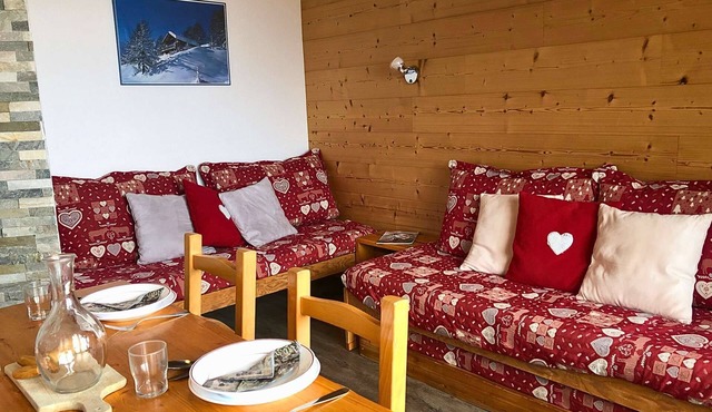 Camarine 29 - Cosy 2-room apartment with a beautiful view of the valley in LES AVANCHERS VALMOREL