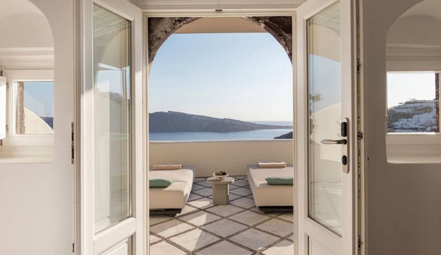 Canaves Oia Suites - Small Luxury Hotels of the World