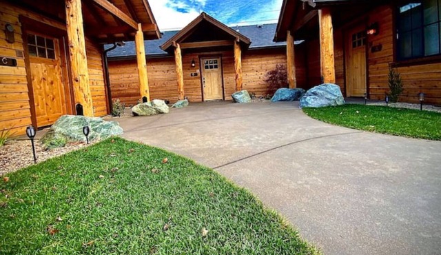 Cedar Mountain - Suite C in Grants Pass
