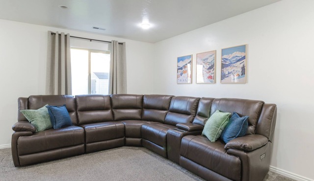 Charming 3-bedroom house in beautiful Providence with AC in Providence