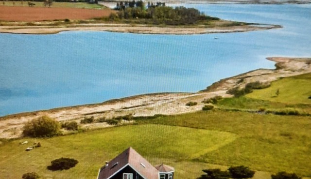 Coastal Blue at Brackley 3 Bedroom Cottage minutes from Brackley Beach in Brackley Beach