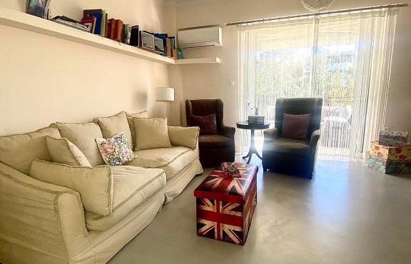 Comfort & Care - spacious flat in Marousi