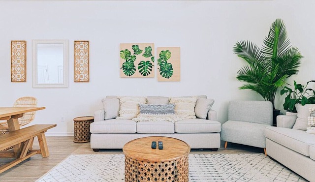 Corpus · Walk to Whitecap Beach - Heated Pool, AC, Parking in Corpus Christi