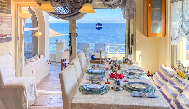 Cozy home in Vrompousi Keratea