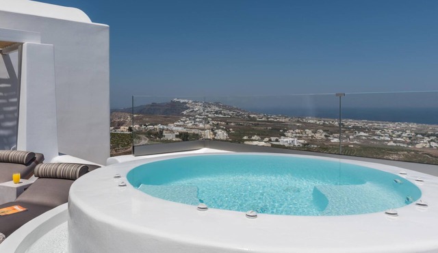 Deluxe Suite Sea View Hot Tub - White Co