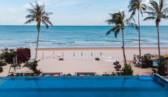 Dhevan Dara Beach Villa Kuiburi in Kui Buri
