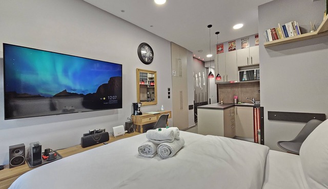 "Dione" Luxury Business Suite in the Heart of Athens
