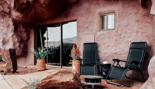 Dreamy Cave for Adventure Lovers with Incredible Night Sky Views and Close to Awesome Outdoor Activities in Moab, utah in Moab