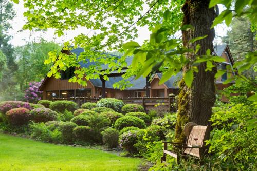 Eagle Rock Lodge in Vida