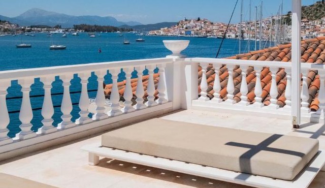 EARTH VILLA Poros