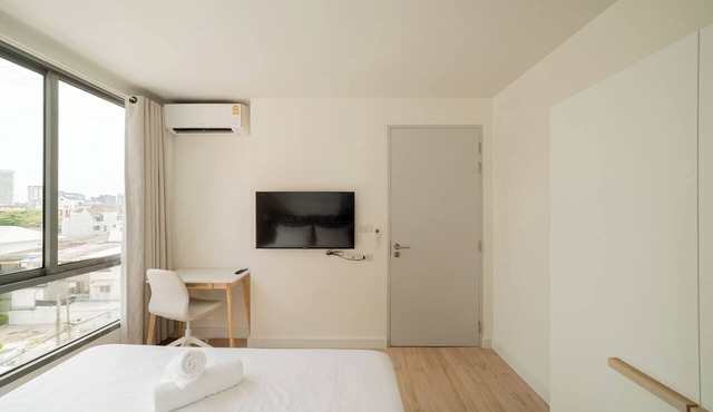 Ekkamai Sukhumvit 65, Pet Friendly, 900m to BTS in กรุงเทพมหานคร