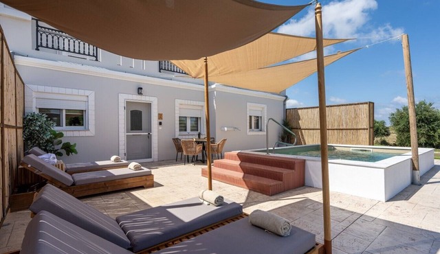 Elaionas Luxe w/Private Pool : No.2