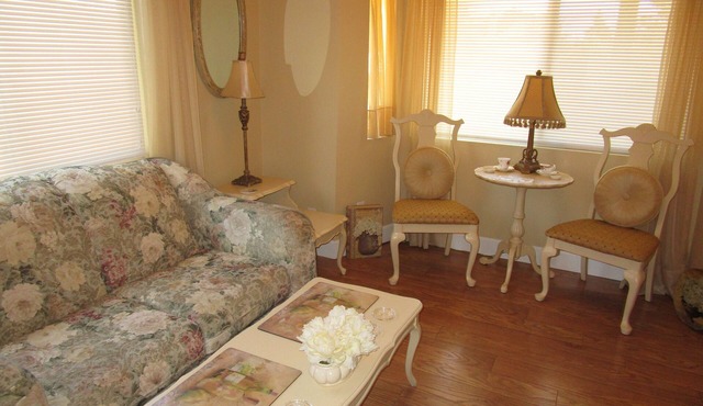 Elegant & Spacious Home! 5 Bed & 3 Bath, 15 min. to U of O, Sleeps 14, 174.00 in Creswell