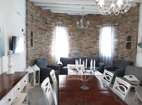 Elia Sea Home in Agios Romanos