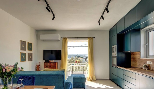 Elina’s Place – Cozy 2BR Apartment by the Marina, Apartment