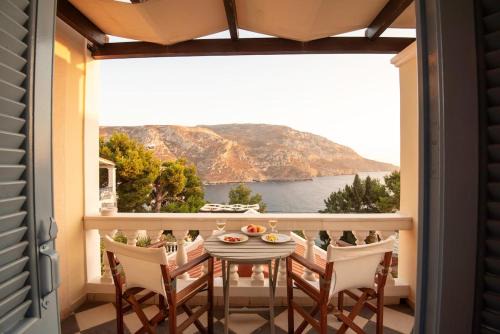 Endless Blue, Your Seaside Escape in Plati Gialos