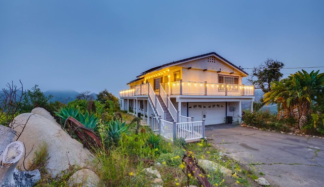 Escondido Hilltop Home w/Deck & Views! in Escondido