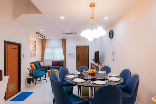 EXCLUSIVE SUKHUMVIT RESIDENCE, 3 Min BTS, Thonglor, 20 Guests in Bangkok