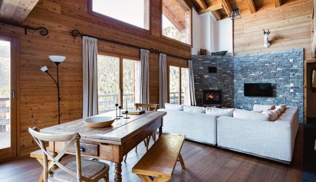 Fabulous Luxury Spa Chalet w. Jacuzzi Sauna in La Tzoumaz