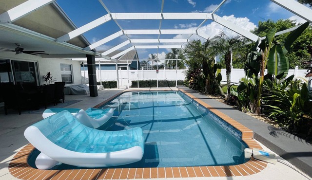 Florida Paradise Home Near IMG Academy & Siesta Key Beach in Bradenton