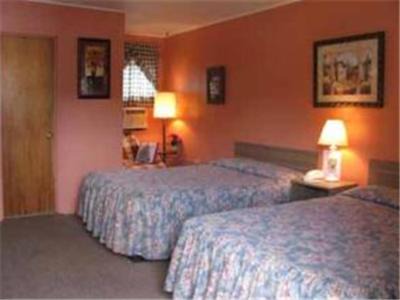 Four Seasons Motel in Catskill