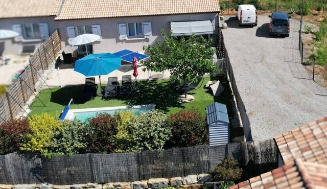 Gîte l'Odyssée for 6 people with private heated swimming pool in Joyeuse