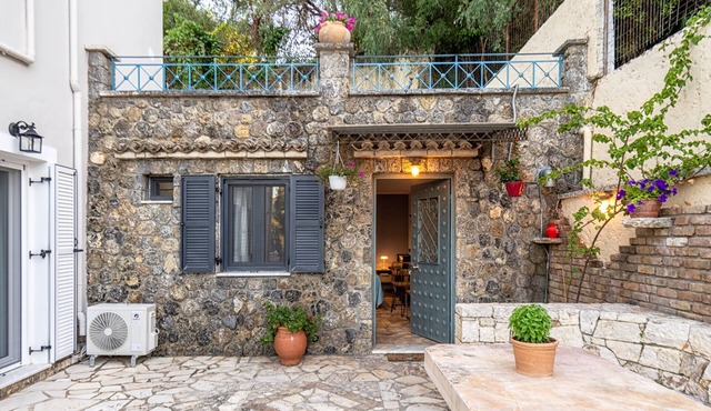 Harmony Garden Suite near Corfu Town