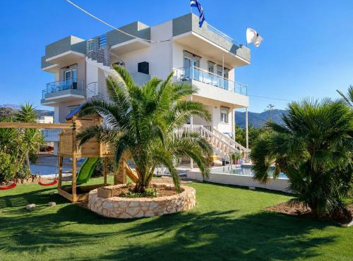 Helen Beachfront Apartments