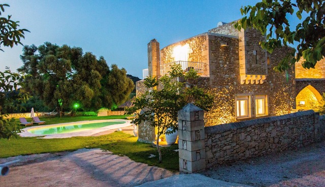 Hem Borta Villa - Next To Platanias, 2min From Beach