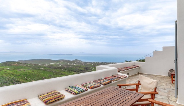 Holiday Home 'Modern New Tinos' with Sea View, Private Terrace and Wi-Fi