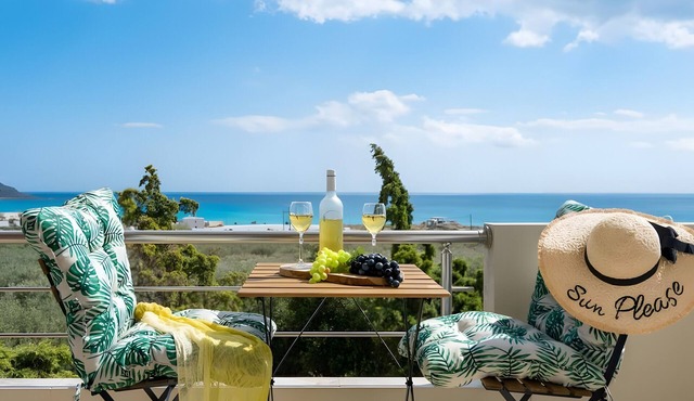Holiday Home 'Remvi House Sea and Mountains View' with Sea View, Wi-Fi and Air Conditioning