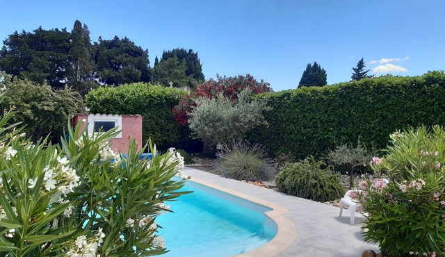 Ideally located between Alpilles, Lubéron, Camargue and Occitanie in Aramon