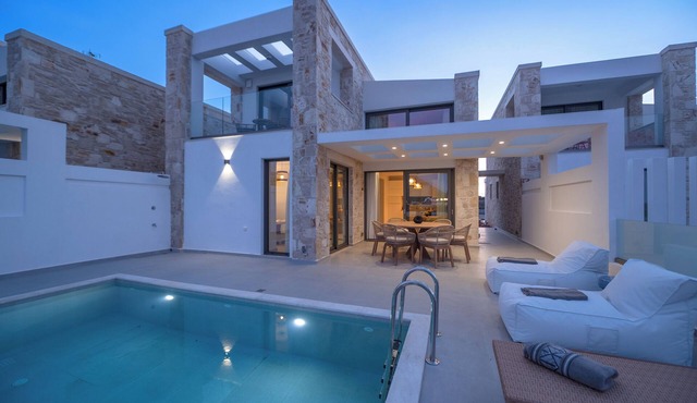Joys Villa 2, Villa