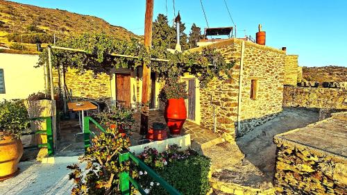 Kalavros cretan house with magnificent view