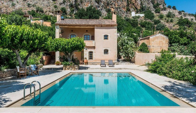 Kamares Private Pool stone Villa